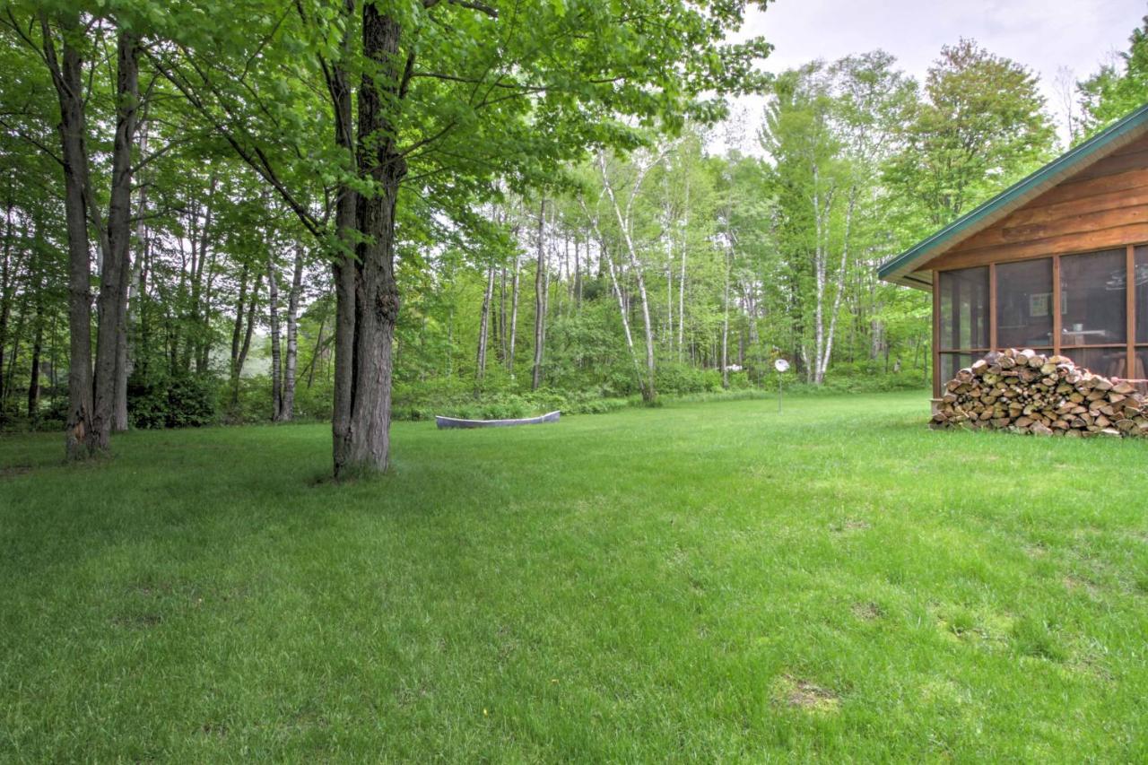 Scenic Cabin On 2 Acres Near Lake Holcombe Marina! Villa Exterior photo